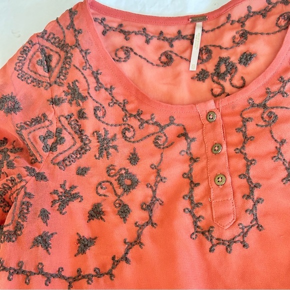 FREE PEOPLE Pennies Sequel Semi-Sheer Rust Embroidered Boho Peasant Blouse XS - Picture 5 of 11